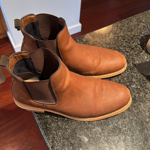 Saddle brown vegan leather boots. Excellent condition. - Picture 2 of 6